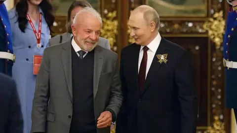 Brazil’s Leader Luiz Inácio Lula da Silva Declares There Is No Connection With Former US President Trump
